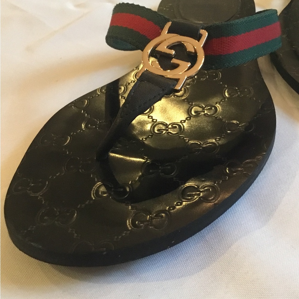 Gucci Black and Green Flip Flops